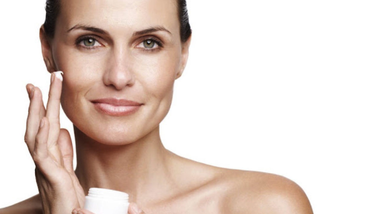10 CONSEJOS COSMETICOS EN TIEMPOS DE COVID QUE TE SORPRENDERAN
