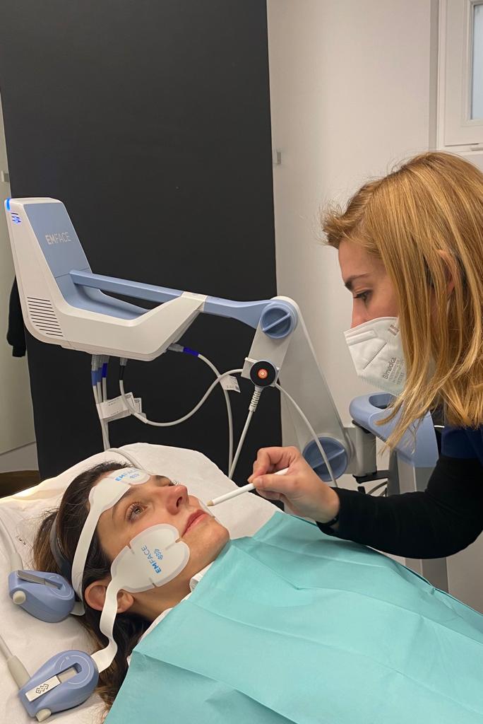 EMFACE PARA POTENCIAR LOS MUSCULOS DE LA CARA