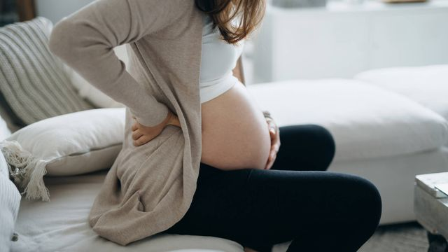 Las 4 razones por las que puedes necesitar un dermatólogo después de dar a luz
